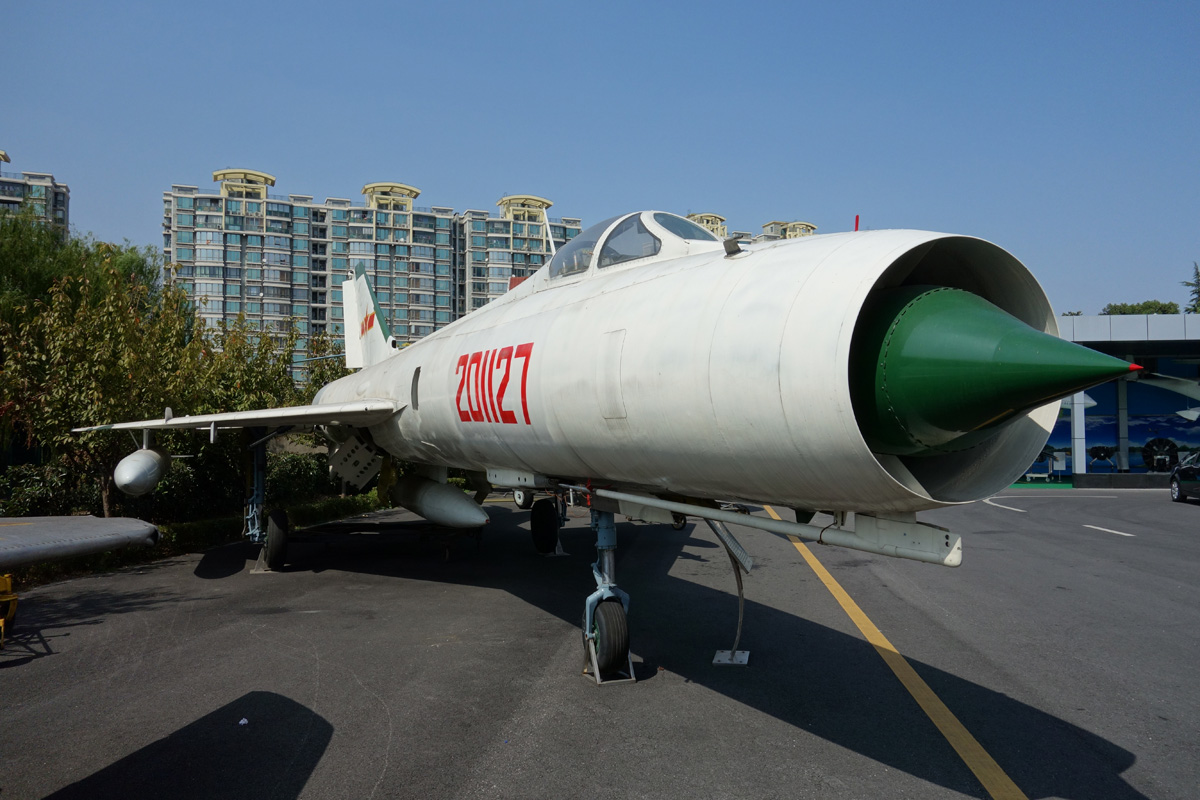 201127 Shenyang F-8E