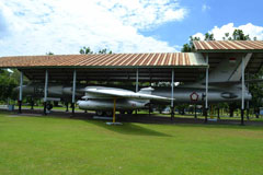 file:///E:/aviationmuseum/World/Asia/Indonesia/Yogyakarta/IAFM_thumb/Tu-16KS-1_M-1625.JPG