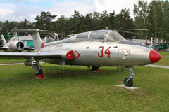 Aero L-29 Delfin 34