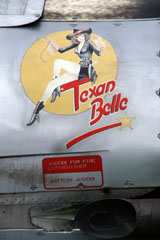 Pin up "Texan Belle" on the fuselage of Harvard 93542/LTA-542