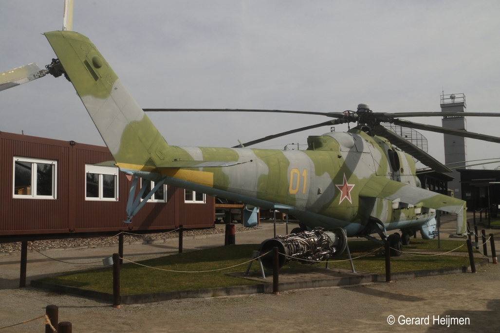  01 Mil Mi-24V-1