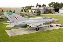 Mikoyan Gurevich MiG-21UM 7507