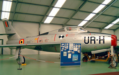 Republic F-84F Thunderstreak FU-52 UR-H