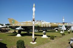 Mikoyan Gurevich MiG-21UM 0158 Hungarian Air Force, Pinter Muvek Military Museum