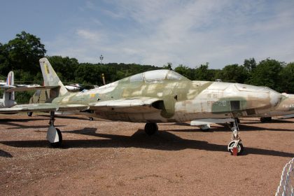 Republic RF-84F Thunderflash FR-26 Belgian Air Force Musee Chateau Savigny-lès-Beaune