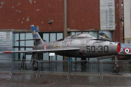 Republic F-84F Thunderstreak MM53-6805/50-30 Italian Air Force, Museo Nazionale della Scienza e della Tecnica Leonardo da Vinci, Milano