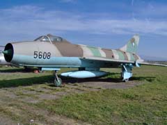 Sukhoi Su-7BM 5608