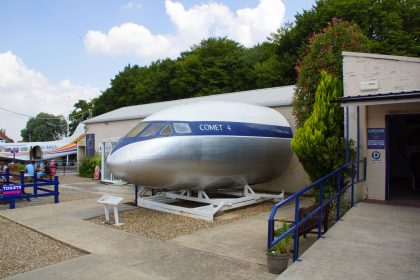 DH106 Comet 4 flight simulator, de Havilland Aircraft Museum, Salisbury Hall, London Colney, UK | Rob Vogelaar