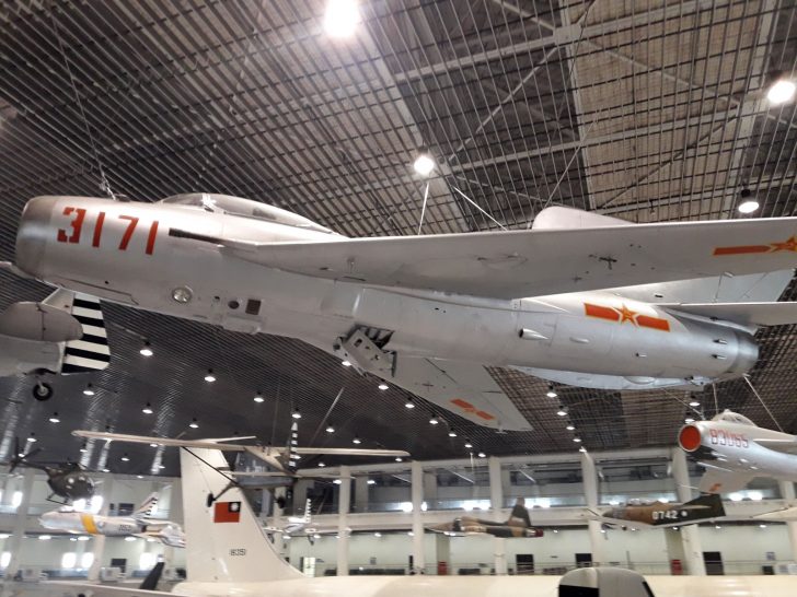 Shenyang J-6Z 3171 People's Liberation Army - Air Force, Aviation Education Exhibition Hall 航空教育展示館 Republic of China Air Force Museum, Gangshan Taiwan