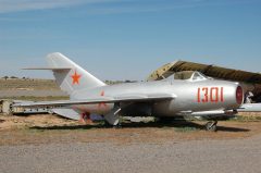 Mikoyan-Gurevich MiG-15/LIM-2 1301 Sovjet Air Force, Planes of Fame Air Museum, Grand Canyon Valle Airport, AZ