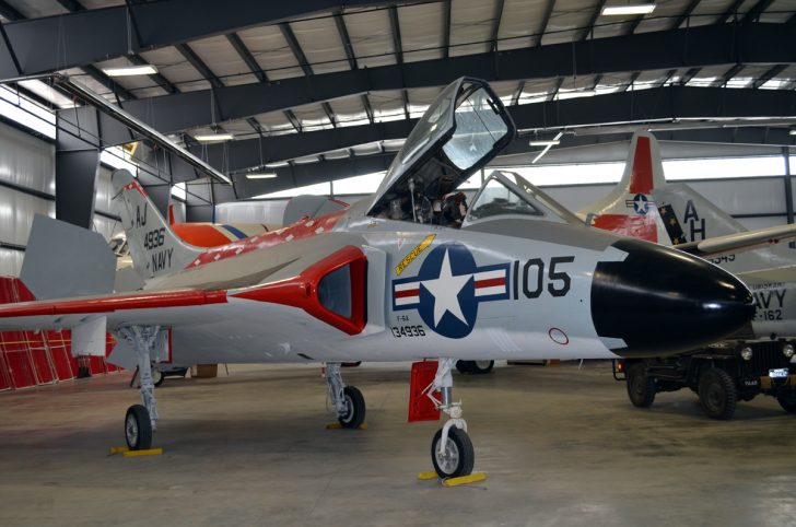 Pueblo Weisbrod Aircraft Museum Douglas F-6A Skyray 134936/AJ-105 US Navy