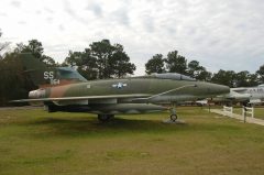 North American F-100C Super Sabre 54-1986 SS USAF, Air Force Armament Museum