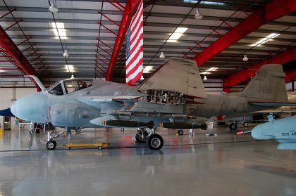 Grumman A-6E Intruder 162182 NH US Navy, Valiant Air Command Warbird Museum, Titusville, FL