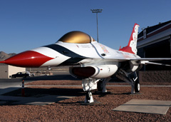 General Dynamics F-16A Fighting Falcon Thunderbirds 1