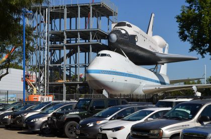 Boeing 747-123SCA N905NA and Space Shuttle Independence Space Center Houston, TX