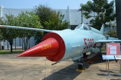 Mikoyan Gurevich MiG-21bis 5202 Vietnam Air Force, Royal Thai Air Force Museum Les Spearman