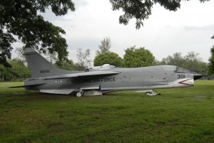 Vought F-8H Crusader 48661/301 Philippine Air Force