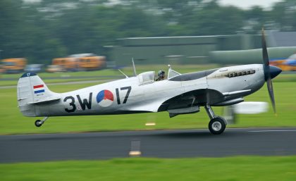 Suprmarine Spitfire Mk.IX PH-OUQ 3W-17 SKHV Royal Netherlands Air Force