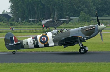 Supermarine Spitfire Mk.Vb AB910 SH-F BoBMF Royal Air Force