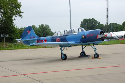 Yakovlev Yak-52 PH-DTM 101 Dutch Thunder Yaks