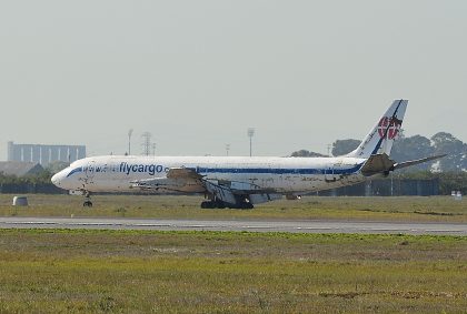 McDonnell Douglas DC-8-62H(F) ZS-OZV African International Airlines Cape Town International