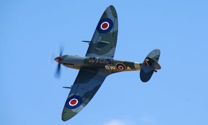 Supermarine Spitfire Tr.9 (G-CTIX) PT462/SW-A 253 (Hyderabad) Sqn. RAF, Aircraft Restoration Company, Flying Legends Duxford