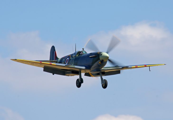 Supermarine Spitfire Mk IXb (G-ASJV) MH434/ZD-B 222 Sqn. RAF, The Old Flying Machine Company, Flying Legends Duxford