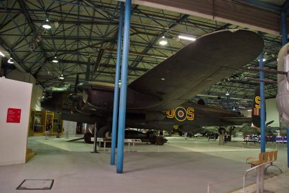 Avro Lancaster B.1 R5868/PO-S 467 Sqn. RAF, RAF Museum London