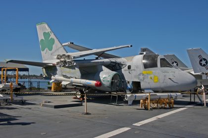 Lockheed S-3B Viking 159766/NJ-741 US Navy, USS Midway Museum San Diego, California