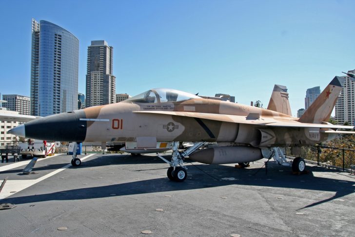 MCD Douglas F/A-18A Hornet 162901/01 VFC-13 US Navy, USS Midway Museum, San Diego, California