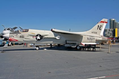 Vought F-8K Crusader 147030/NE-461 VF-111 US Navy, USS Midway Museum San Diego, California