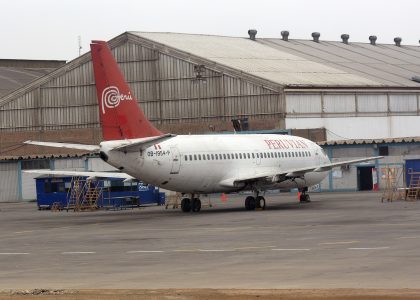 Boeing 737-230Adv OB-1954-P Peruvian Airlines, Aeropuerto Internacional Jorge Chávez, Peru