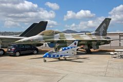 General Dynamics F-16N Viper 163269/42 US Navy, San Diego Air & Space Museum – Gillespie Field Annex El Cajon, CA