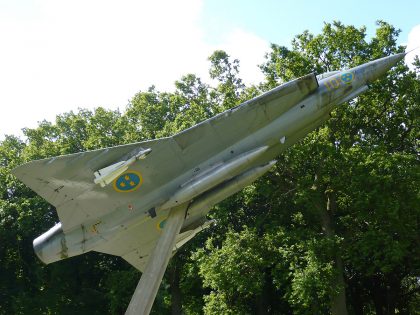 SAAB J35J Draken 35409/35 Swedish Air Force, Ängelholms Airforce museum, Ängelholm Sweden