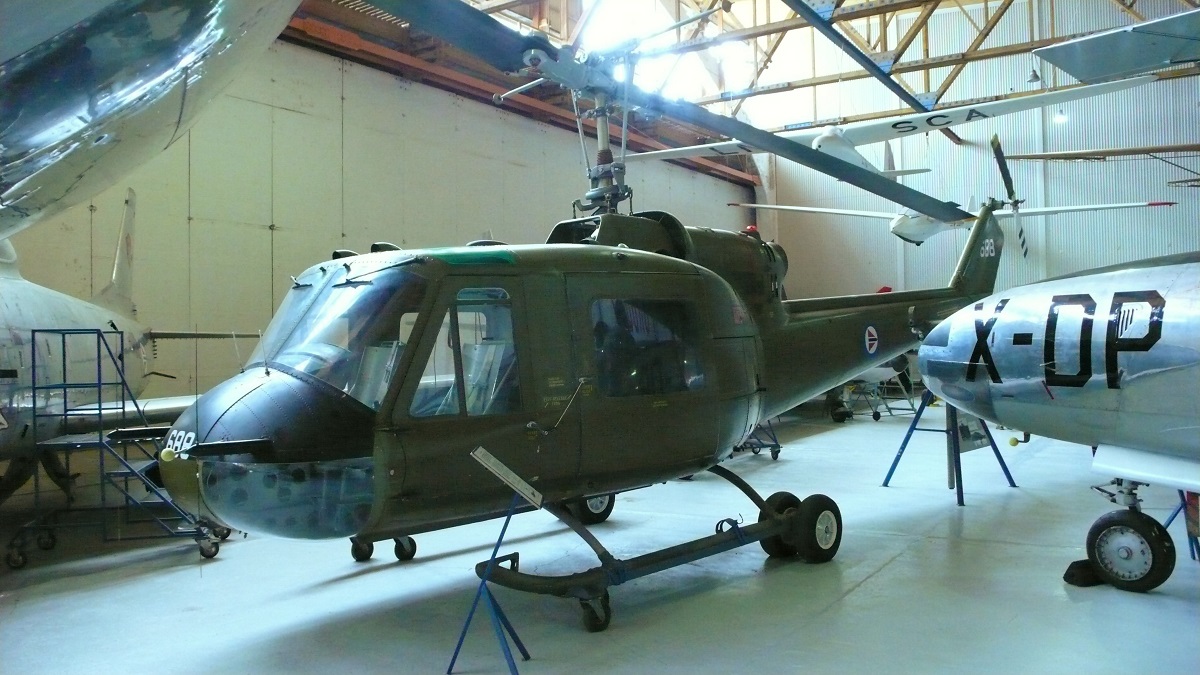 Bell UH-1B Iroquois – AviationMuseum