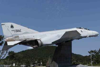 McDonnell Douglas F-4D Phantom II 50-582 Republic of Korea Air Force, Jeju Aerospace Museum 제주항공우주박물관 Jeju-do, South Korea