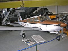 Piper PA-28R-180 Cherokee Arrow OH-PJN, Suomen Ilmailumuseo Helsinki, Vantaa Airport, Finland