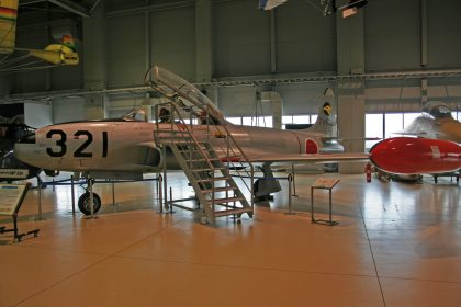 Kawasaki T-33A 71-5321 Japan Air Self-Defense Force, IsHikawa Prefectural Aviation Plaza Komatsu Japan