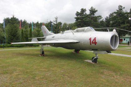 Mikoyan Gurevich MiG-19C 14 Sovjet Air Force, Belarus Aerospace Museum Borovaja-Minsk, Belarus