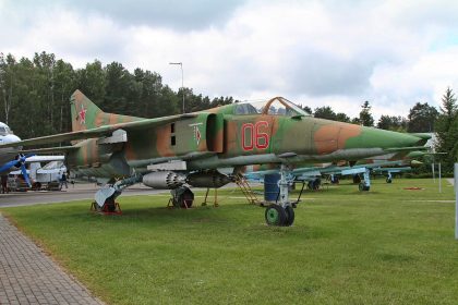 Mikoyan Gurevich MiG-27K 06 Sovjet Air Force, Belarus Aerospace Museum Borovaja-Minsk, Belarus