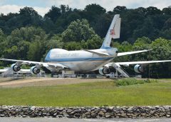 Boeing 747-212B(SF) (VC-25A replica) 82-8000 U.S. Air Force