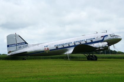 Douglas C-47A Skytrain SE-CFP Flygande Veteraner Scandinavian Airlines System - SAS, Daks over Normandy