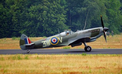 Supermarine Spitfire Mk XVI PH-FVE/TB885/3W-V 322sqn RAF