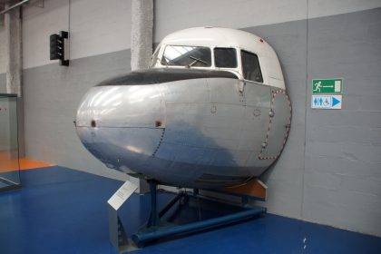 Douglas DC-3 (cockpit), Musée de l’Air et de l’Espace | Aéroport de Paris-Le Bourget, France