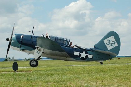 Curtiss SB2C-5 Helldiver N92879/32 US Navy, Mid Atlantic Air Museum Air Show 2013