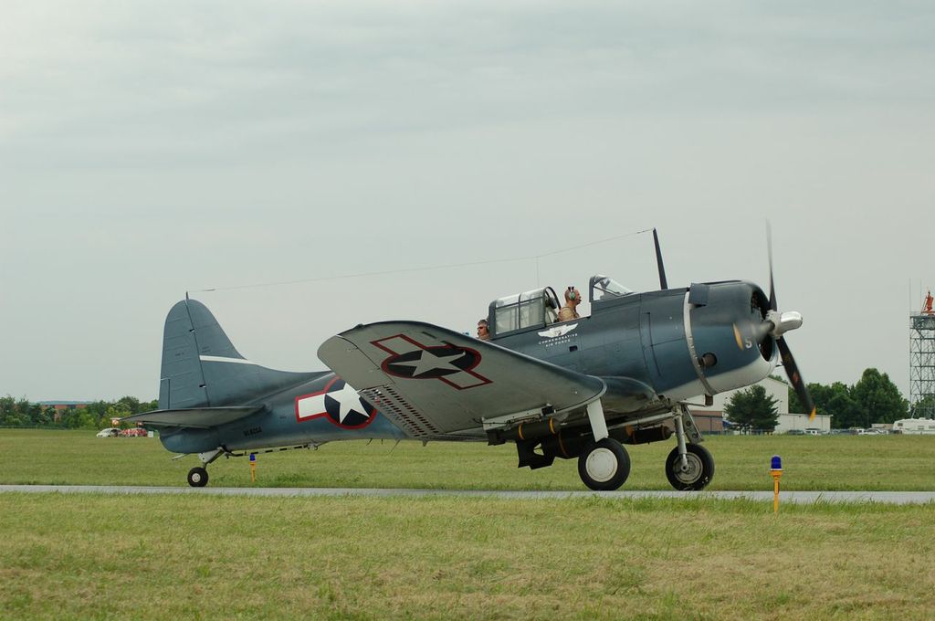 Douglas SBD-5 Dauntless – AviationMuseum