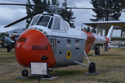 Sikorsky UH-19A Chickasaw FAE527536 Ecuadorian Air Force, Museo Aeronáutico y del Espacio Quito, Ecuador | Les Spearman