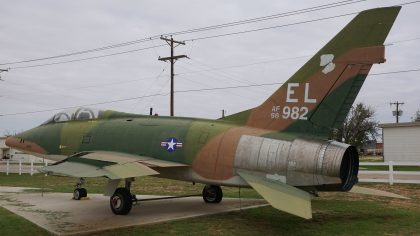 North American F-100F Super Sabre 56-3982/EL USAF, Hangar 25 Air Museum Big Spring, Texas | Johnny Comstedt