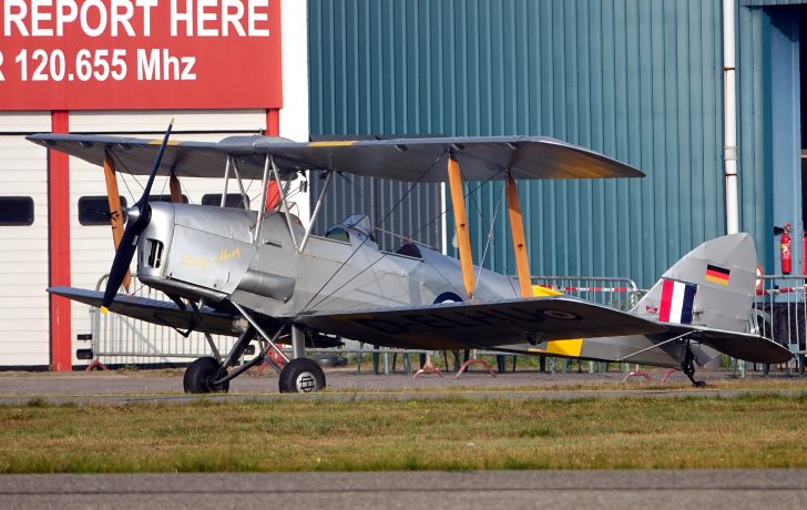 de Havilland DH.82a Tiger Moth D-ELHU/T7410 RAF/Vliegend Museum Seppe