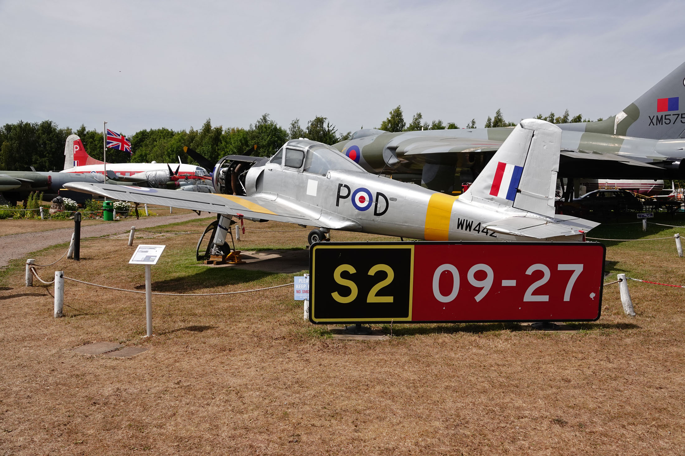 Percival Provost T.1 WW442/P-D RAF